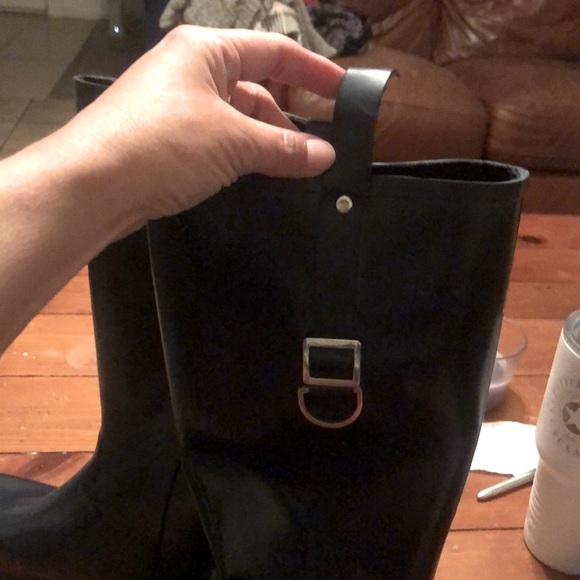 Very Volatile rain boots - Picture 3 of 5